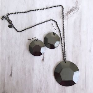 Gunn metal gray earring and necklace set